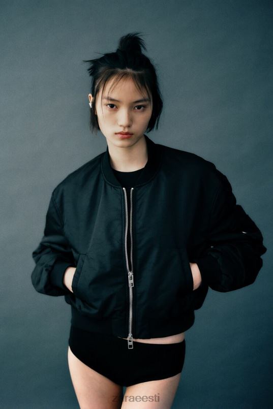 Zara crop nailonist bomber jope naised must Riietus 42F0H15