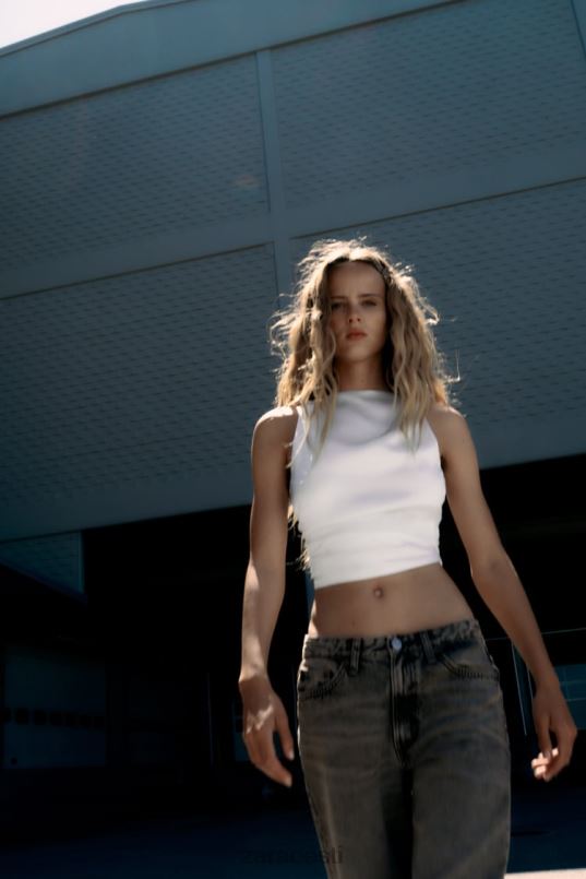 Zara seljaosa lahtine satiinefektiga topp naised valge Riietus 42F0H286